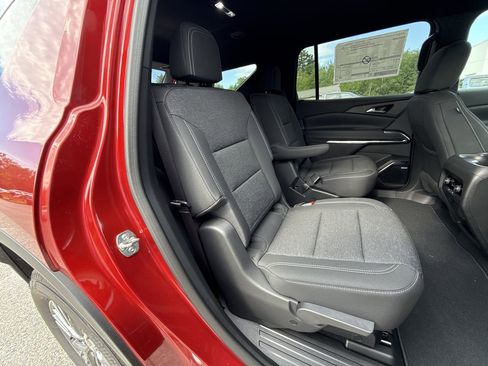 New 2025 Chevrolet Traverse LT w/ Enhanced Driving Package image 62