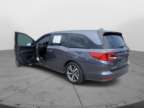 Certified 2024 Honda Odyssey Touring image 10