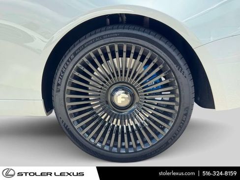 Used 2017 Rolls-Royce Wraith RWD image 10