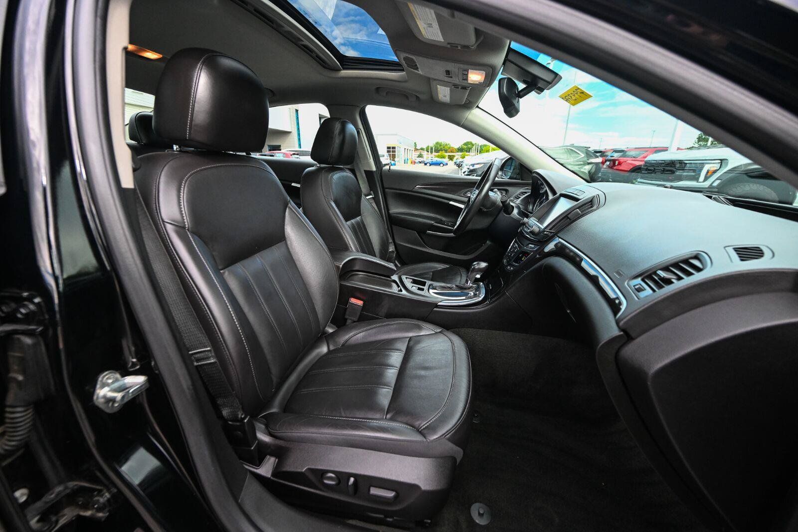 Used 2016 Buick Regal Premium FWD image 25