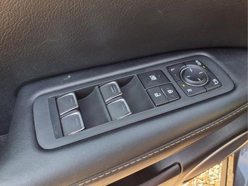 Used 2022 Lexus RX 350L Premium w/ Premium Package AWD/4WD image 16