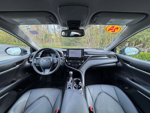 Used 2024 Toyota Camry XSE image 4