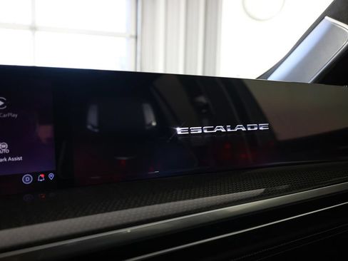 Used 2026 Cadillac Escalade V AWD/4WD image 34