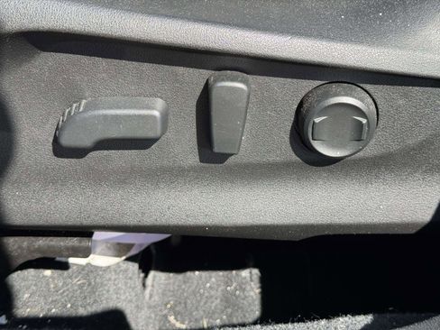 Used 2021 Subaru Forester Premium image 18