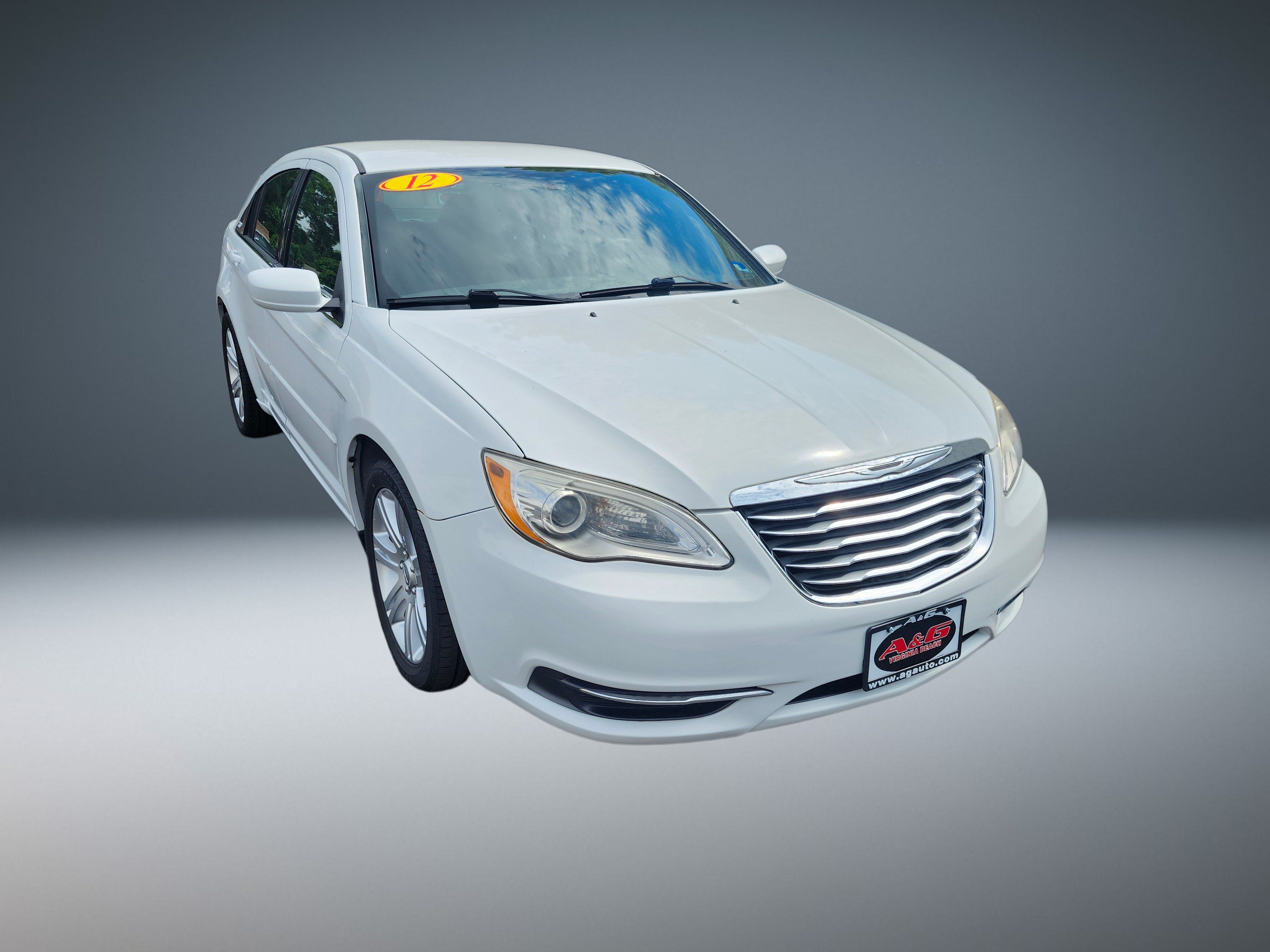 Used 2012 Chrysler 200 LX FWD image 1