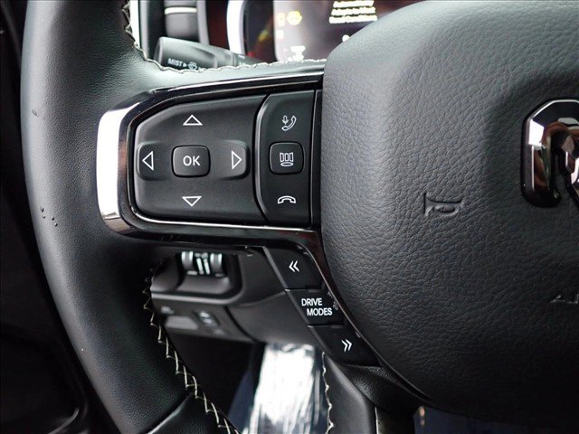 Used 2025 RAM 1500 Limited AWD/4WD image 12