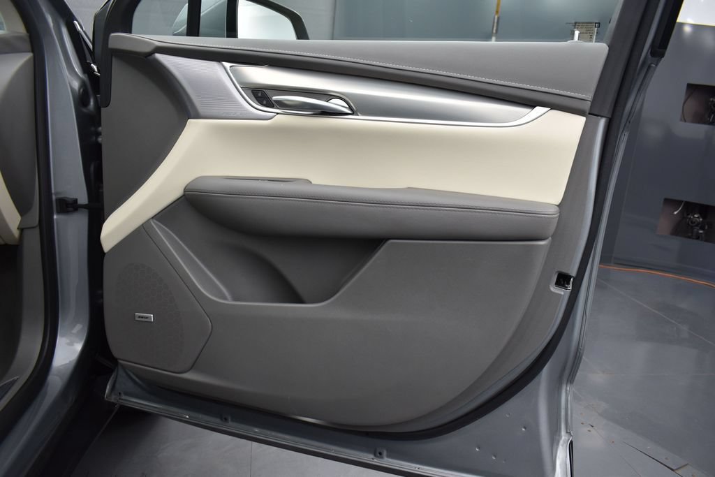 Certified 2024 Cadillac XT5 Premium Luxury AWD/4WD image 32