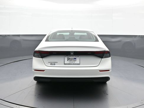 Used 2023 Honda Accord EX image 7