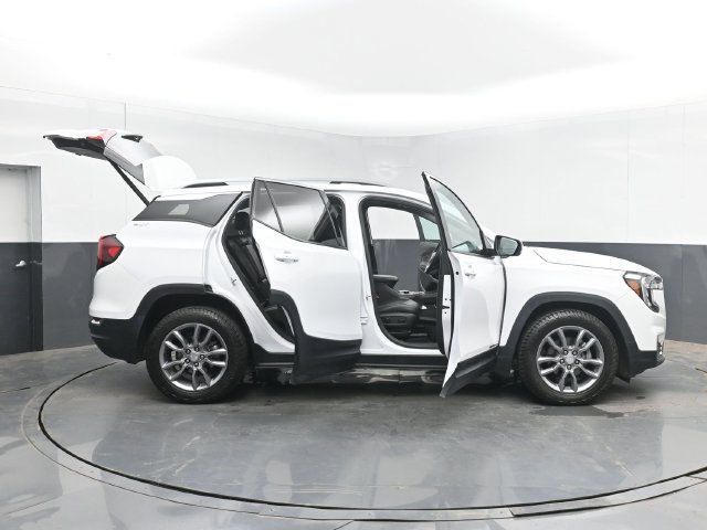 Used 2022 GMC Terrain SLT w/ Infotainment Package II FWD image 54