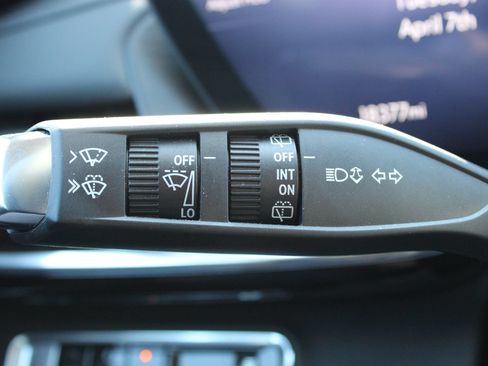 Used 2025 Buick Envision Preferred AWD/4WD image 29