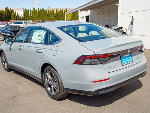 New 2026 Honda Accord EX-L image 8