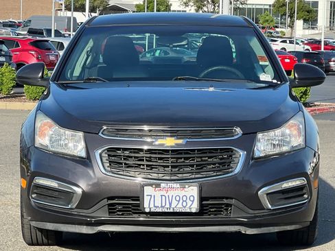 Used 2015 Chevrolet Cruze LT w/ Technology Package image 10