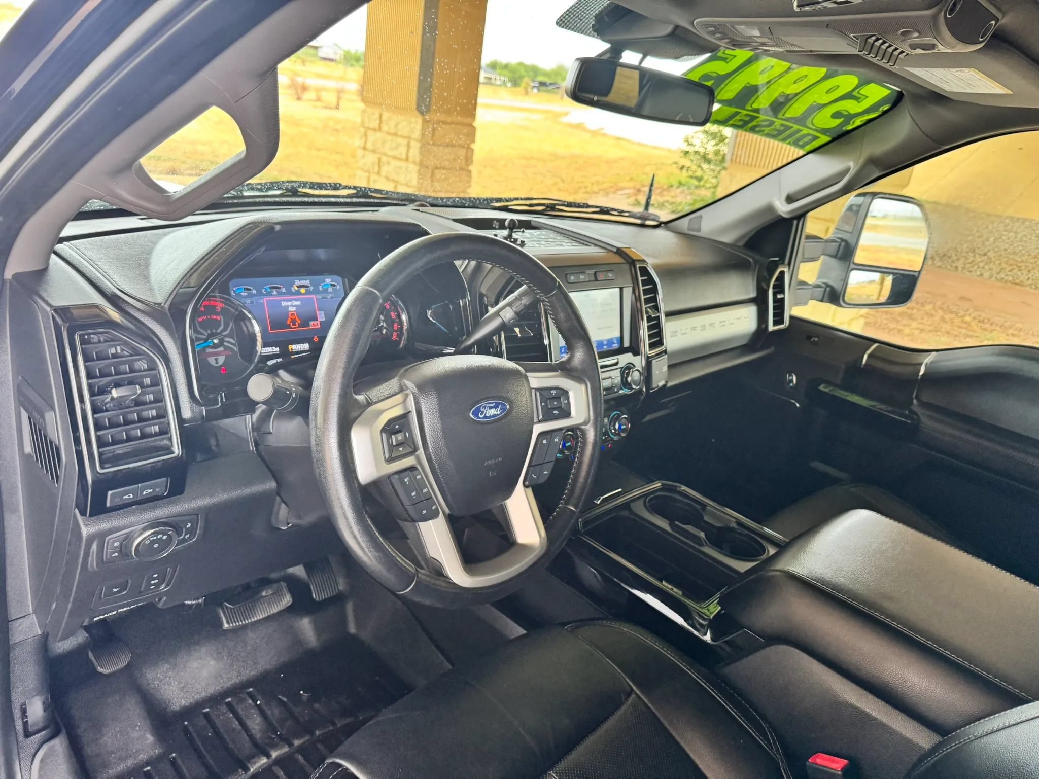 Used 2021 Ford F250 Lariat w/ Lariat Ultimate Package AWD/4WD image 14