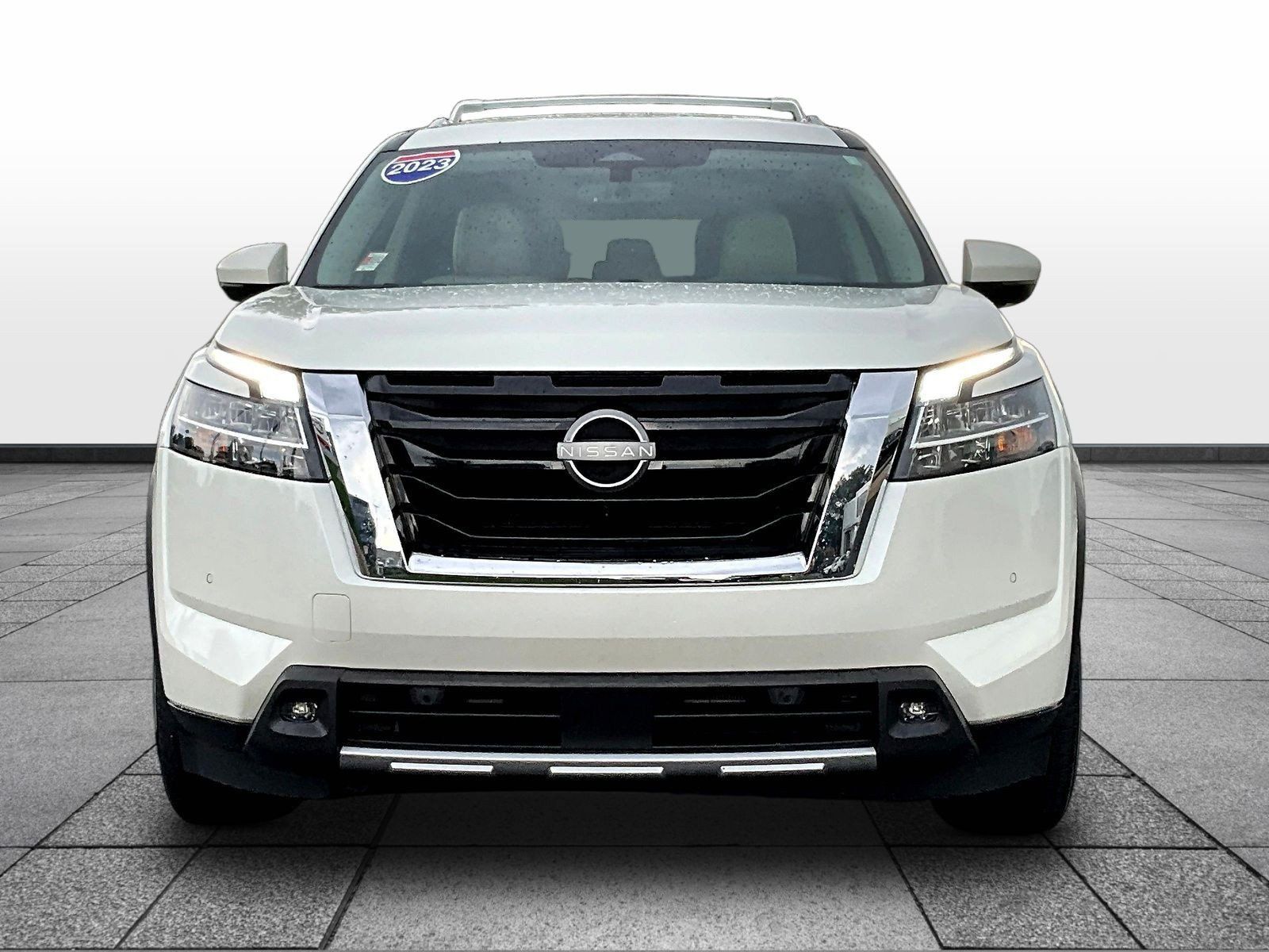 Certified 2023 Nissan Pathfinder SL AWD/4WD image 2
