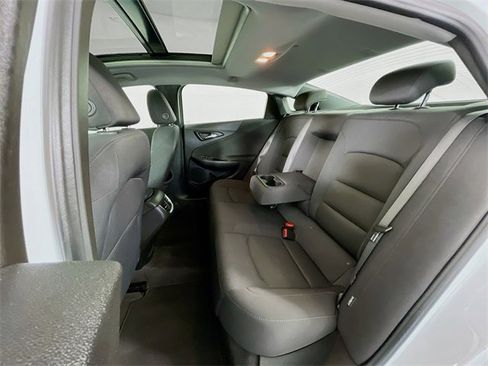 Used 2024 Chevrolet Malibu LT image 27