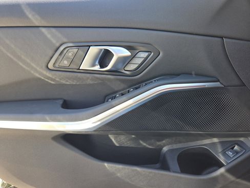 Used 2026 BMW 330i Sedan w/ Convenience Package image 21