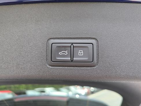 Certified 2026 Audi Q3 quattro 2.0T AWD/4WD image 19