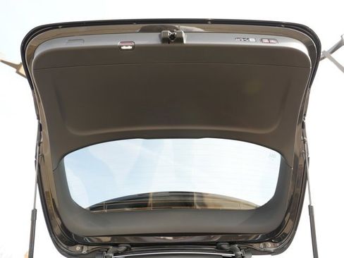 Used 2026 Mercedes-Benz GLC 300 4MATIC image 20