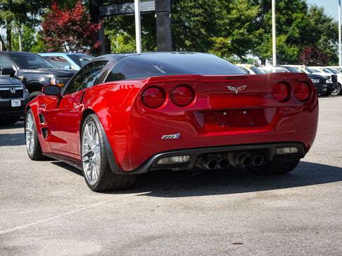 Used 2011 Chevrolet Corvette ZR1 w/ Preferred Equipment Group RWD image 8