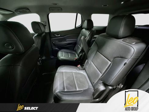 Used 2023 GMC Acadia SLT AWD/4WD image 28