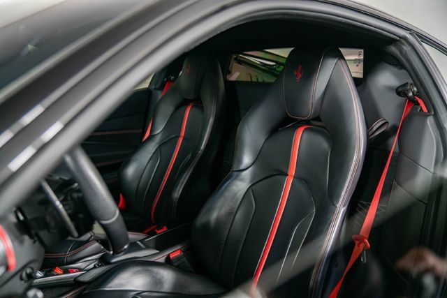 Used 2022 Ferrari F8 Tributo RWD image 15