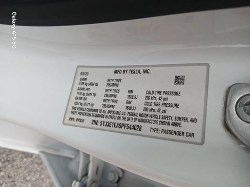 Used 2023 Tesla Model 3 Standard Range RWD image 9