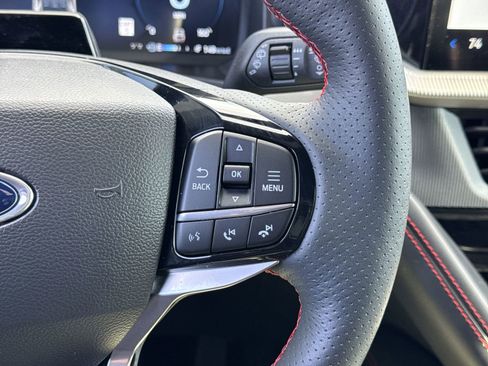 Used 2025 Ford Explorer ST-Line w/ Premium Package image 20