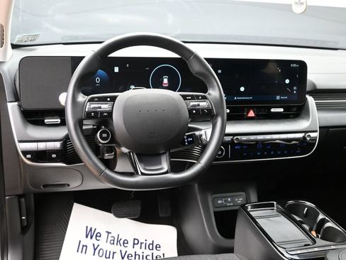 Used 2025 Hyundai Ioniq 5 SE RWD image 28