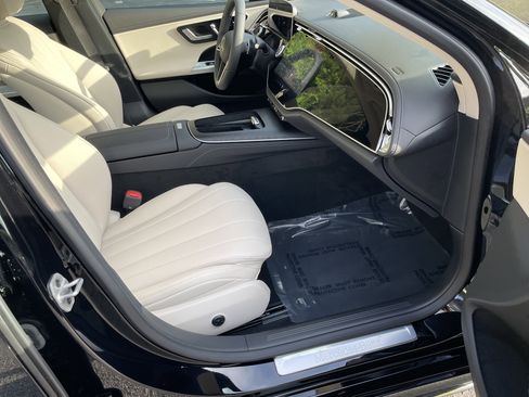 New 2026 Mercedes-Benz E 350 4MATIC Sedan image 44