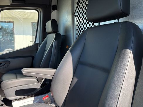 Used 2024 Mercedes-Benz Sprinter 2500 w/ Acoustic Package image 2