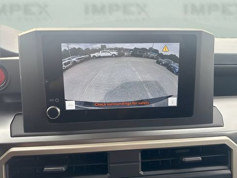 Used 2025 Toyota Tacoma TRD Off-Road AWD/4WD image 13