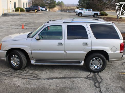 Used 2005 Cadillac Escalade AWD image 40