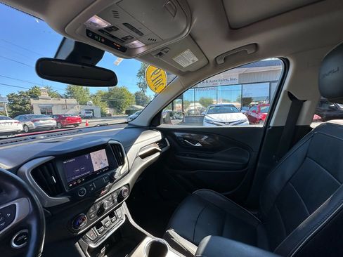 Used 2019 GMC Terrain Denali w/ Advanced Safety Package AWD/4WD image 14
