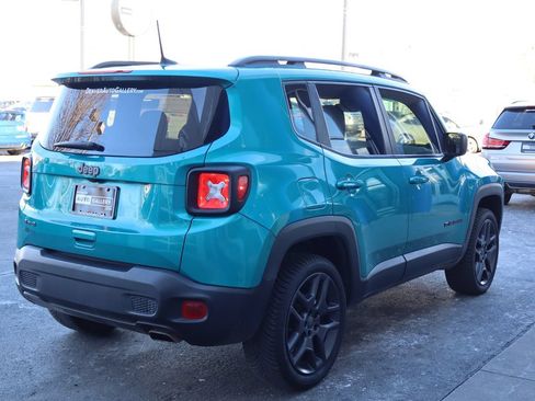 Used 2021 Jeep Renegade Latitude AWD/4WD image 6