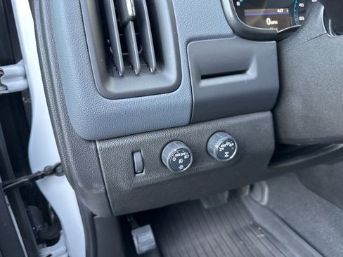 Used 2022 Chevrolet Colorado Z71 image 17