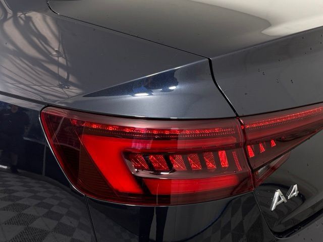 Used 2018 Audi A4 2.0T Ultra Premium w/ Convenience Package FWD image 11