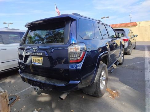 Used 2022 Toyota 4Runner SR5 Premium w/ Moonroof Package image 3