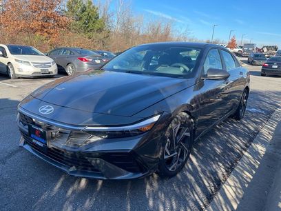 Used 2024 Hyundai Elantra SEL w/ Convenience Package