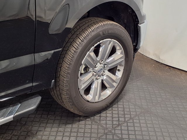 Used 2018 Ford F150 XLT w/ Equipment Group 302A Luxury AWD/4WD image 30