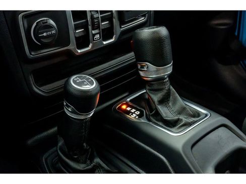 Used 2021 Jeep Wrangler Unlimited Islander image 25