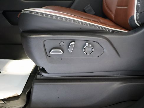 Certified 2024 GMC Sierra 3500 Denali Ultimate image 16