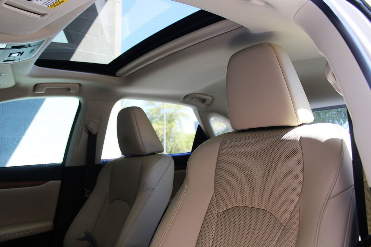 Used 2021 Lexus RX 450h AWD w/ Premium Package image 17