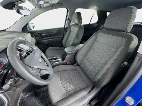 Used 2024 Chevrolet Equinox LT FWD image 12
