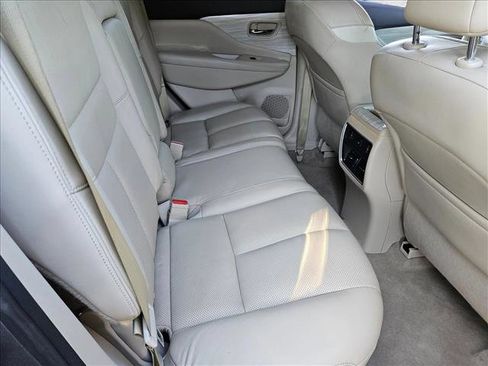 Used 2015 Nissan Murano Platinum FWD image 20