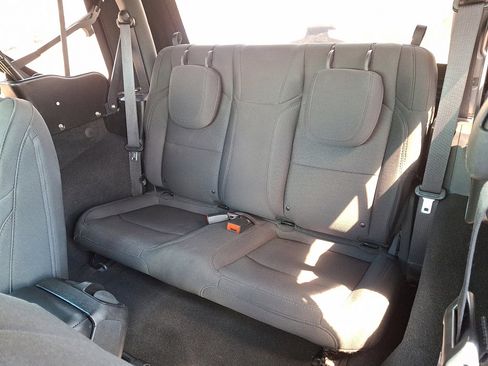 Used 2021 Jeep Wrangler Sport S image 18