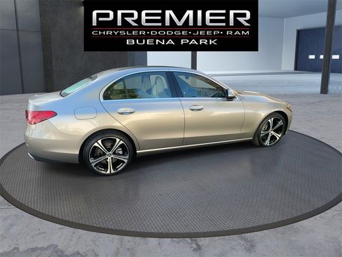Used 2024 Mercedes-Benz C 300 Sedan image 8