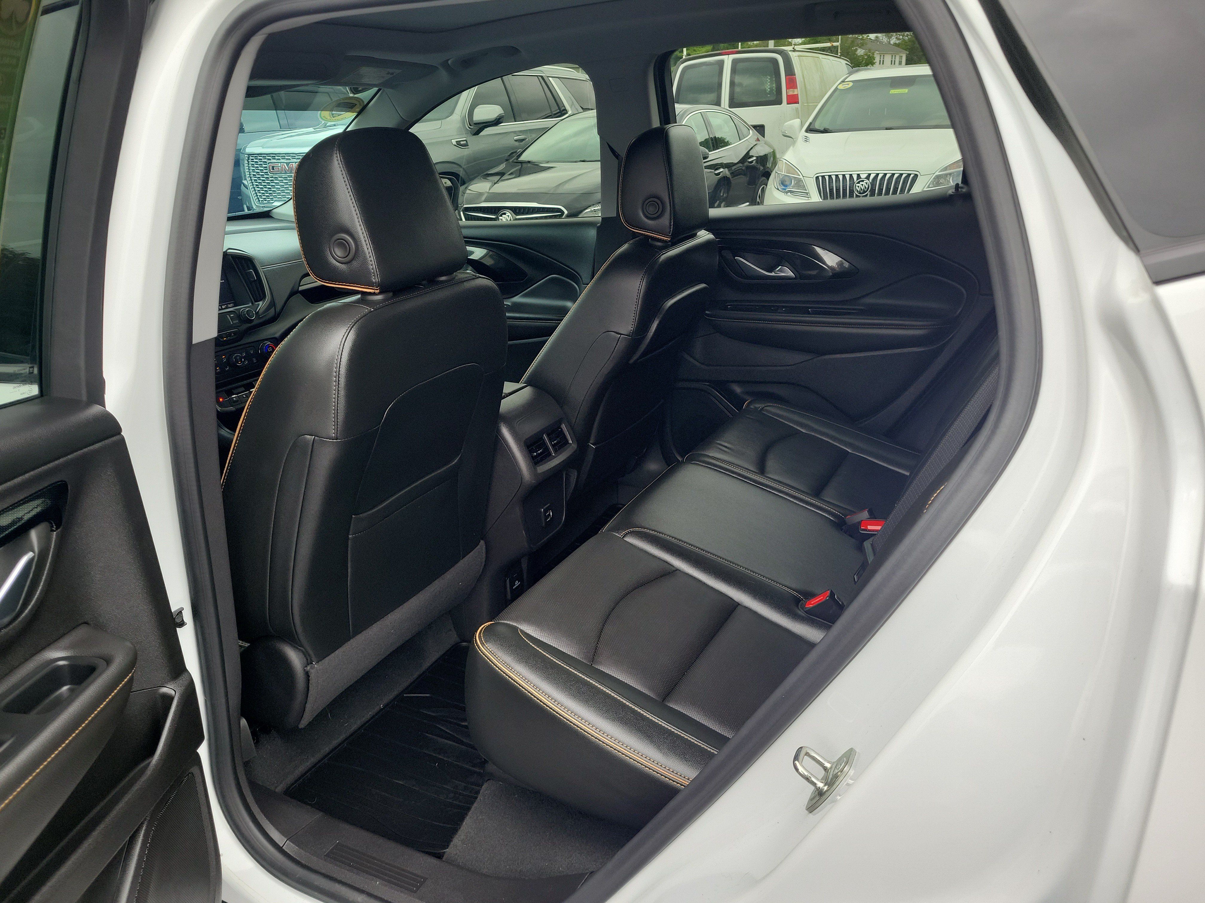 Used 2024 GMC Terrain AT4 AWD/4WD image 13