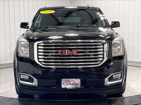Used 2016 GMC Yukon XL SLT w/ Premium Edition AWD/4WD image 2