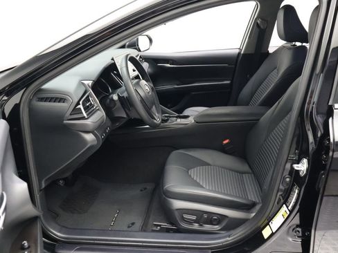 Used 2024 Toyota Camry SE FWD image 14