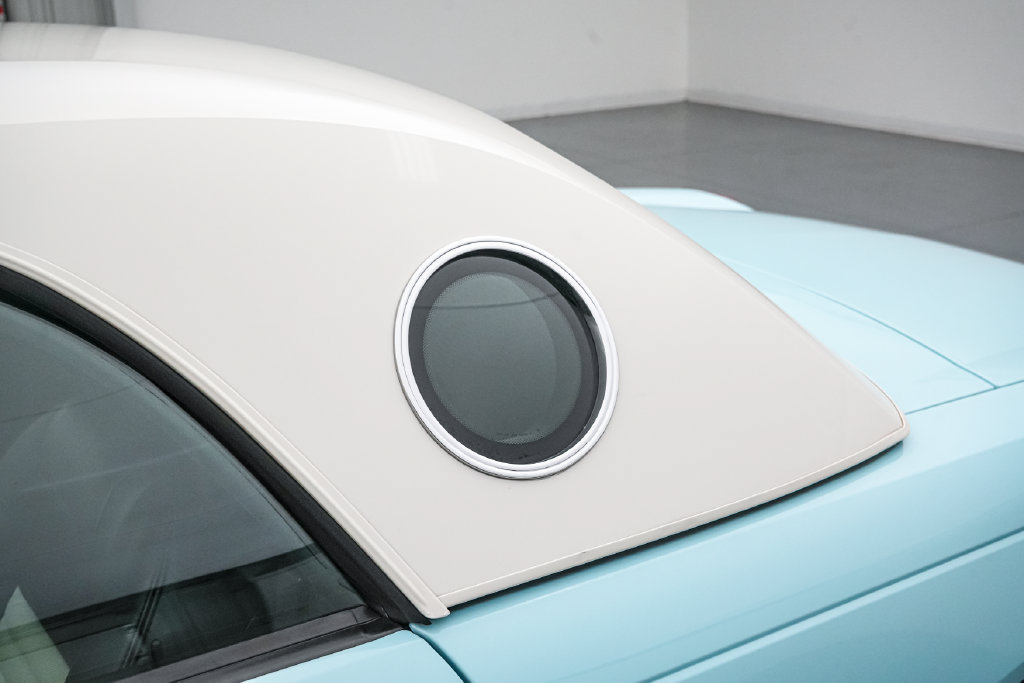 Used 2003 Ford Thunderbird RWD image 17